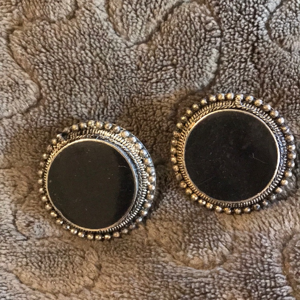 Ladies costume earrings